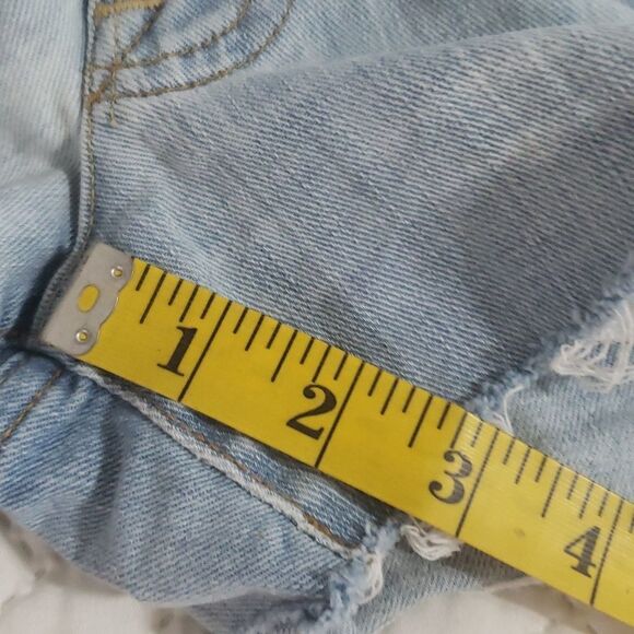 Lucky Brand Jeans. The Cut Off. NWOT. Shorts; Distressed. Size 00 / 24 - Picture 12 of 12